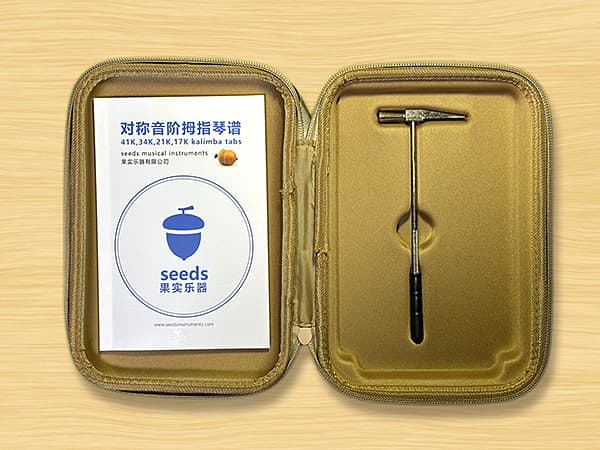 seeds41キーのカリンバ付属品-調律用ハンマー＆付属楽譜